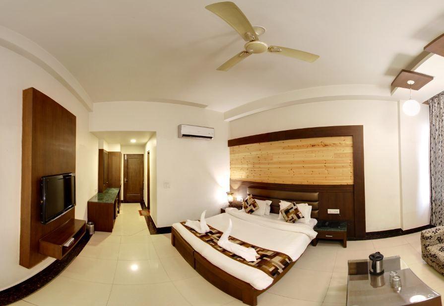 Namaskar Residency Hotel Амритсар Екстериор снимка