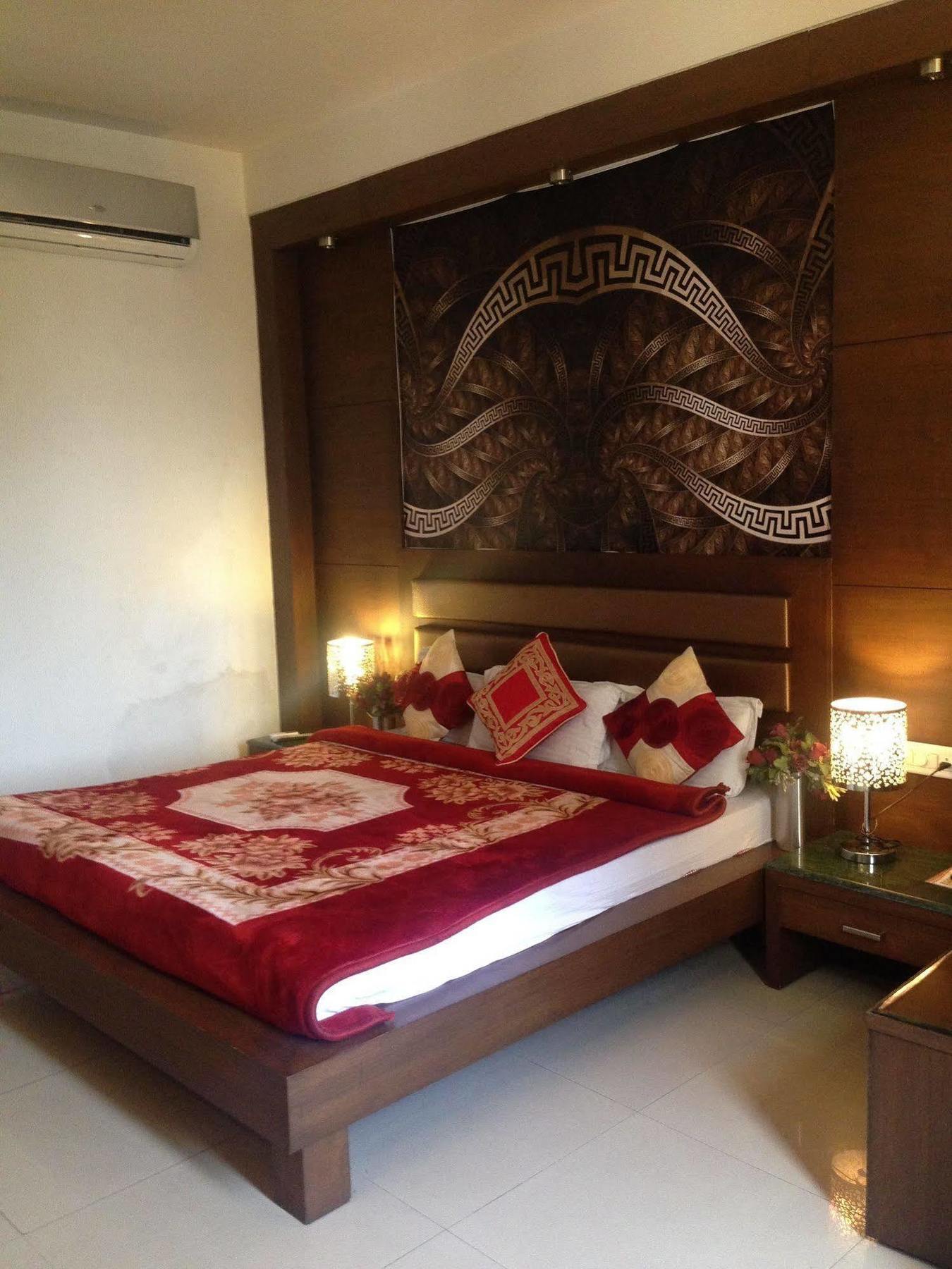 Namaskar Residency Hotel Амритсар Екстериор снимка
